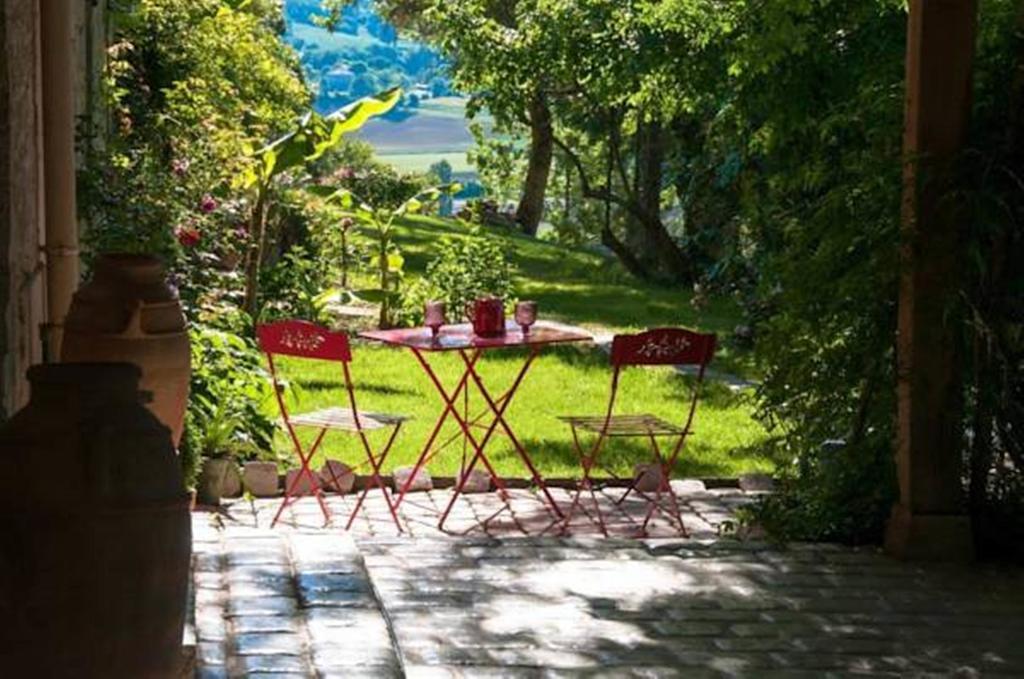 Auberge du Canabal Lauzerte Bagian luar foto
